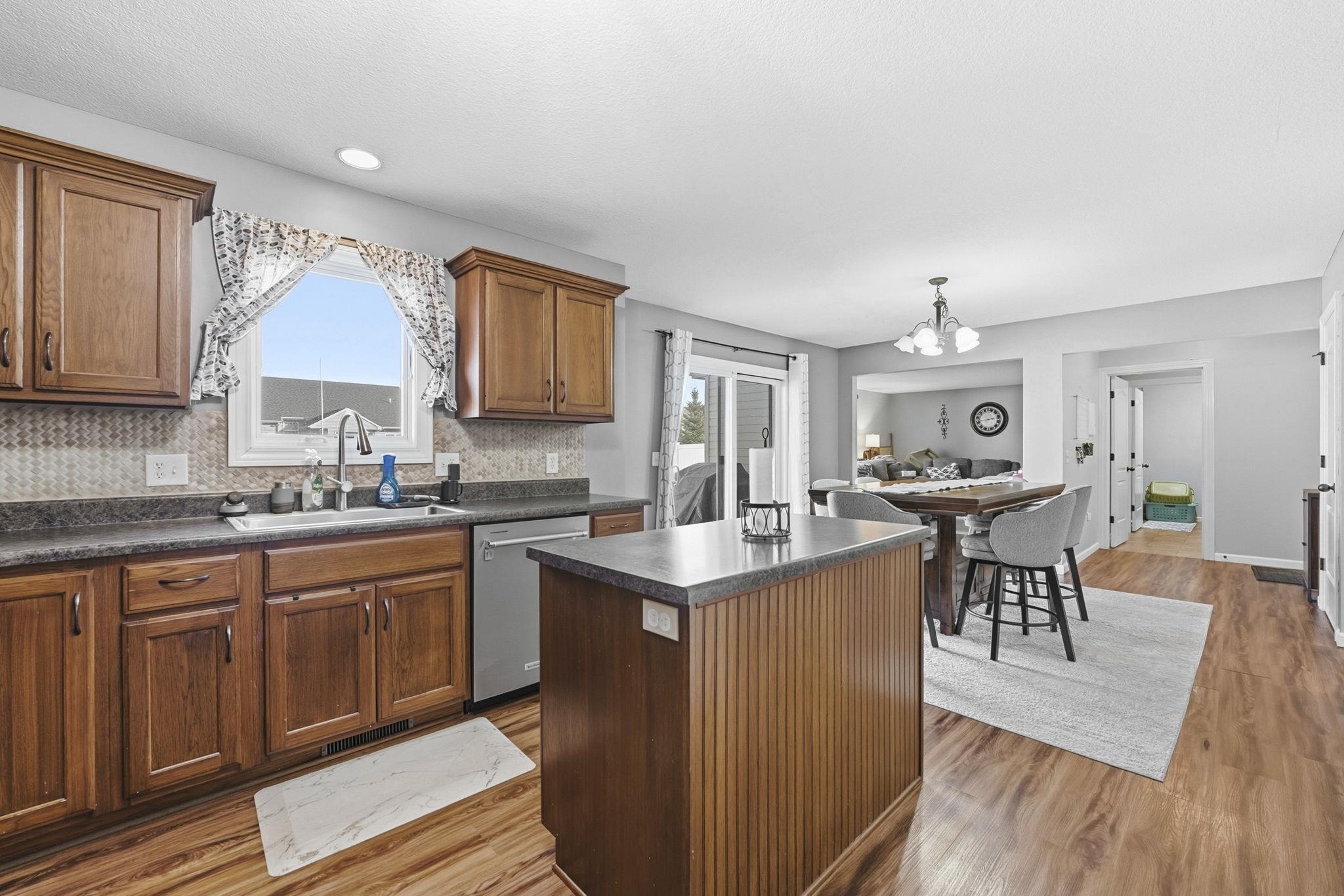 9516 Chapmans Boulevard Fort Wayne, IN 46835 - Photo 2 of 29