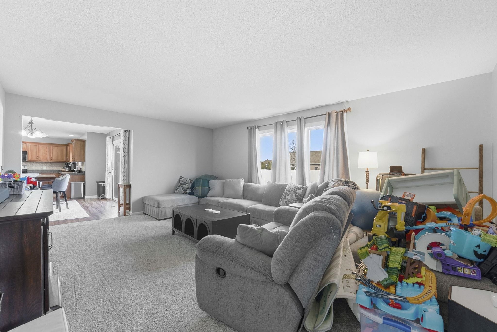 9516 Chapmans Boulevard Fort Wayne, IN 46835 - Photo 8 of 29