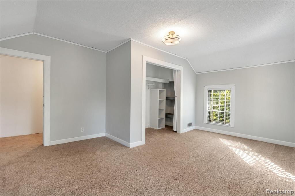 609 West Silver Lake Road Fenton, MI 48430 - Photo 26 of 37