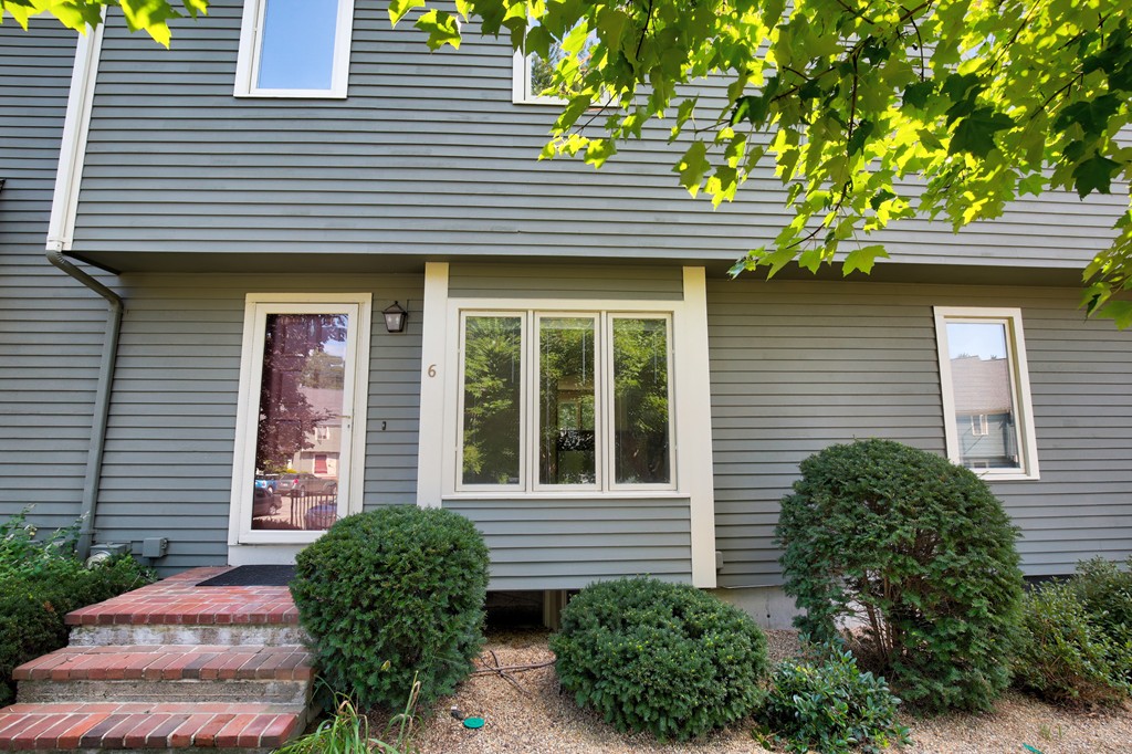 19 Deer Path, Unit 6 Maynard, MA 01754 - Photo 1 of 21 Gallery Image 1