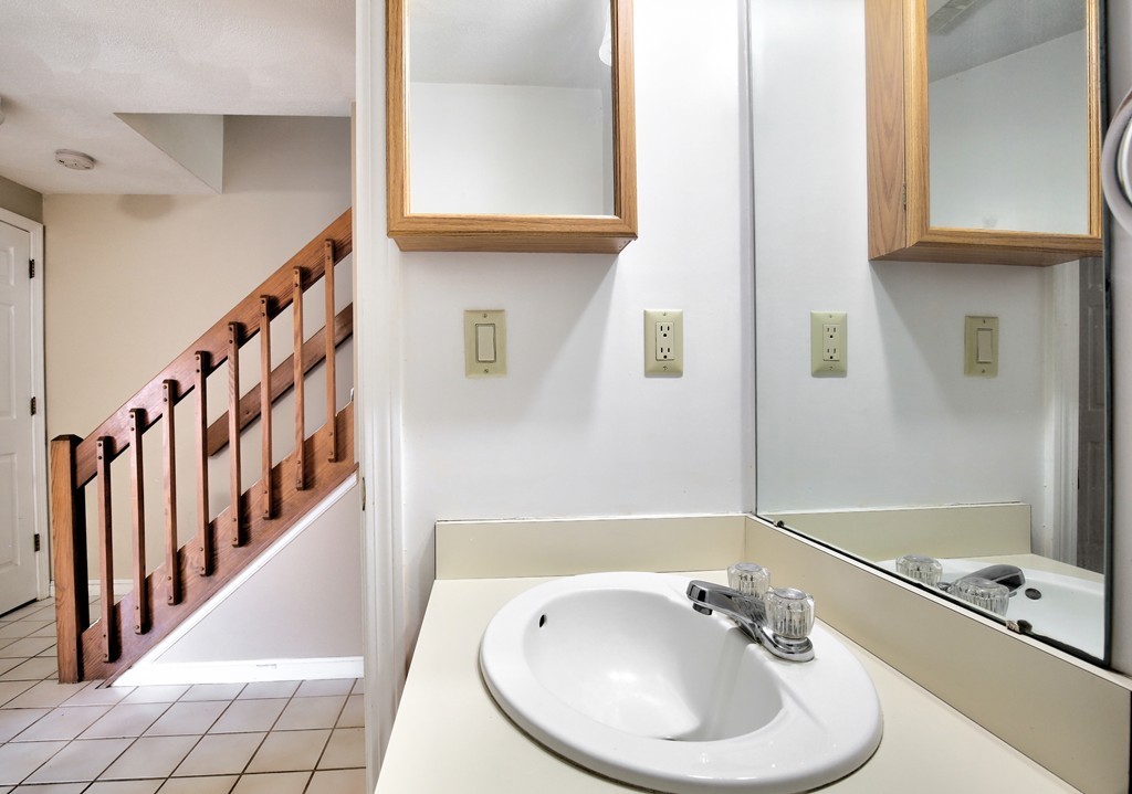 19 Deer Path, Unit 6 Maynard, MA 01754 - Photo 9 of 21 Gallery Image 9