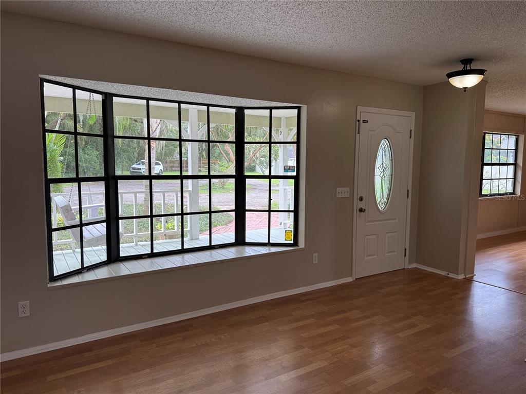 703 Crystal Lake Road Lutz, FL 33548 - Photo 10 of 59 Gallery Image 10