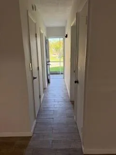 a view of a back yard