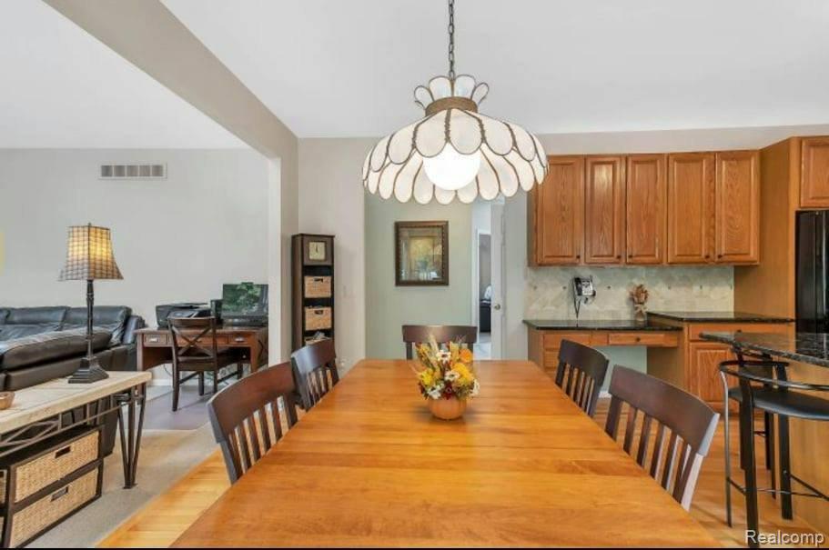 29217 Autumn Ridge Farmington Hills, MI 48334 - Photo 10 of 20