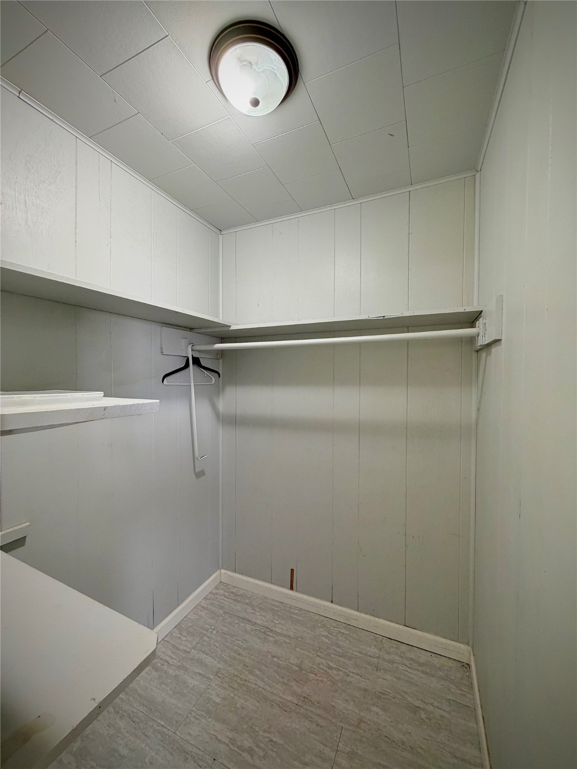 3124 30th Street Port Arthur, TX 77642 - Photo 20 of 25 a view of an empty room