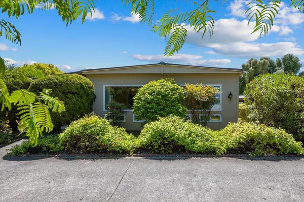 $195,000 | 7 Chico Drive, Sonoma, CA 95476