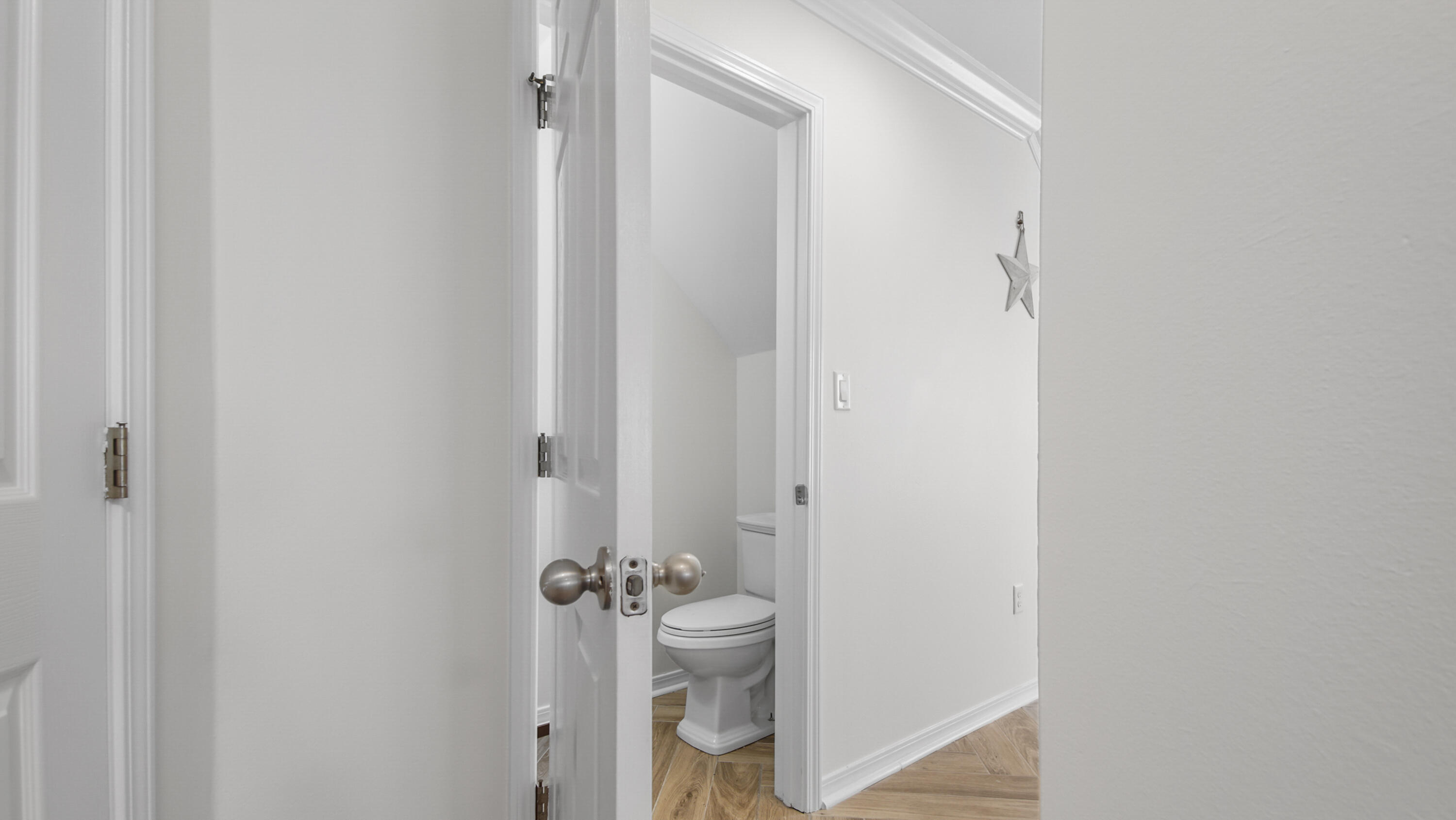 302 Liriope Loop Destin, FL 32541 - Photo 22 of 59 a bathroom with a granite countertop sink