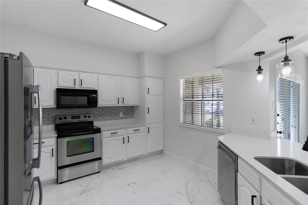 2835 Keller Springs Road, Unit 903 Carrollton, TX 75006 - Photo 3 of 19