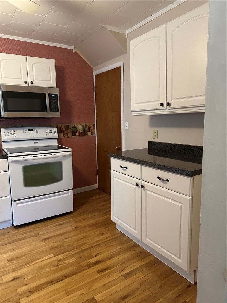 402 West High Street Erwin, NY 14870 - Photo 3 of 18