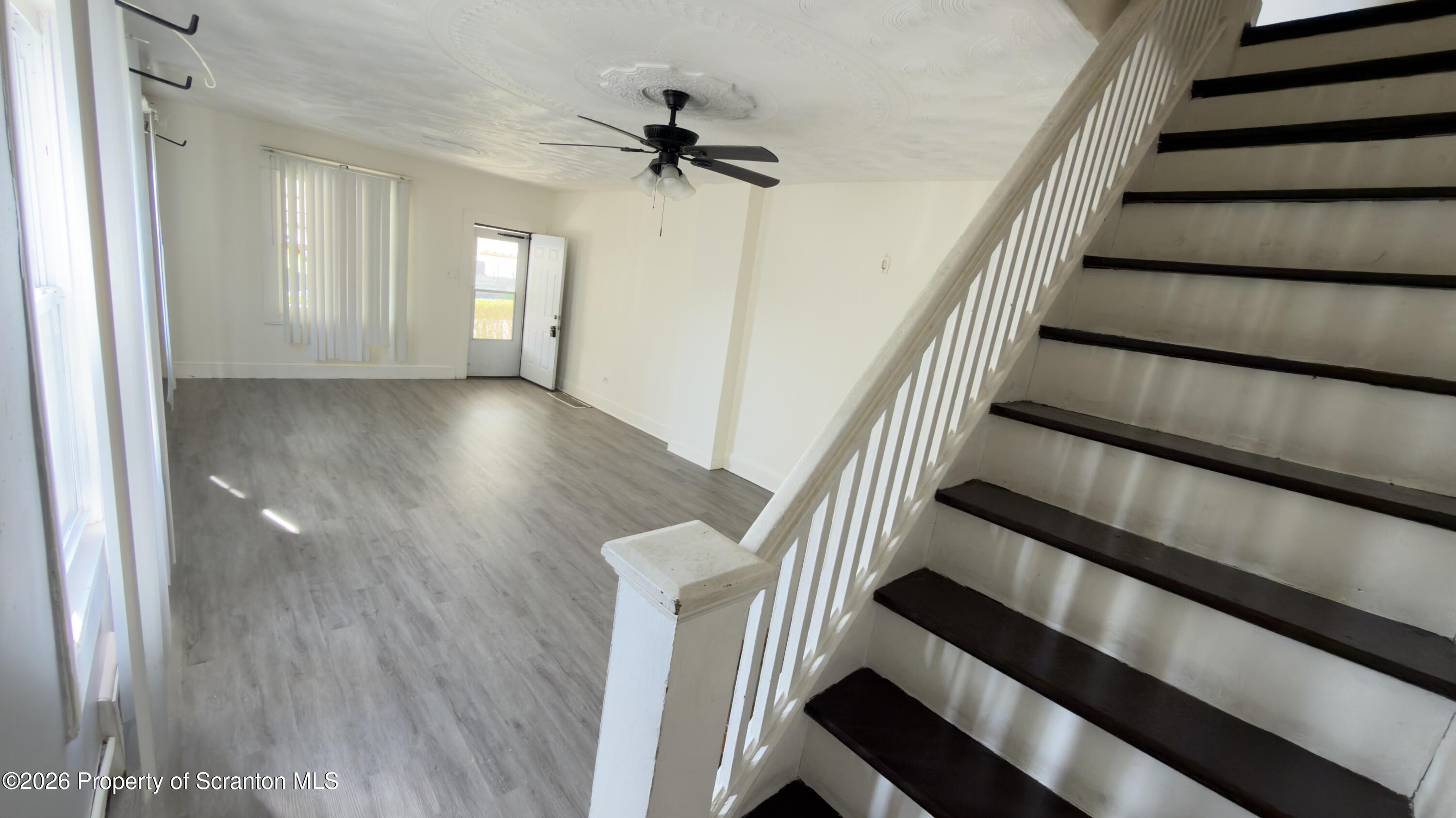2115-2117 Wayne Avenue Scranton, PA 18508 - Photo 22 of 44 a view of entryway