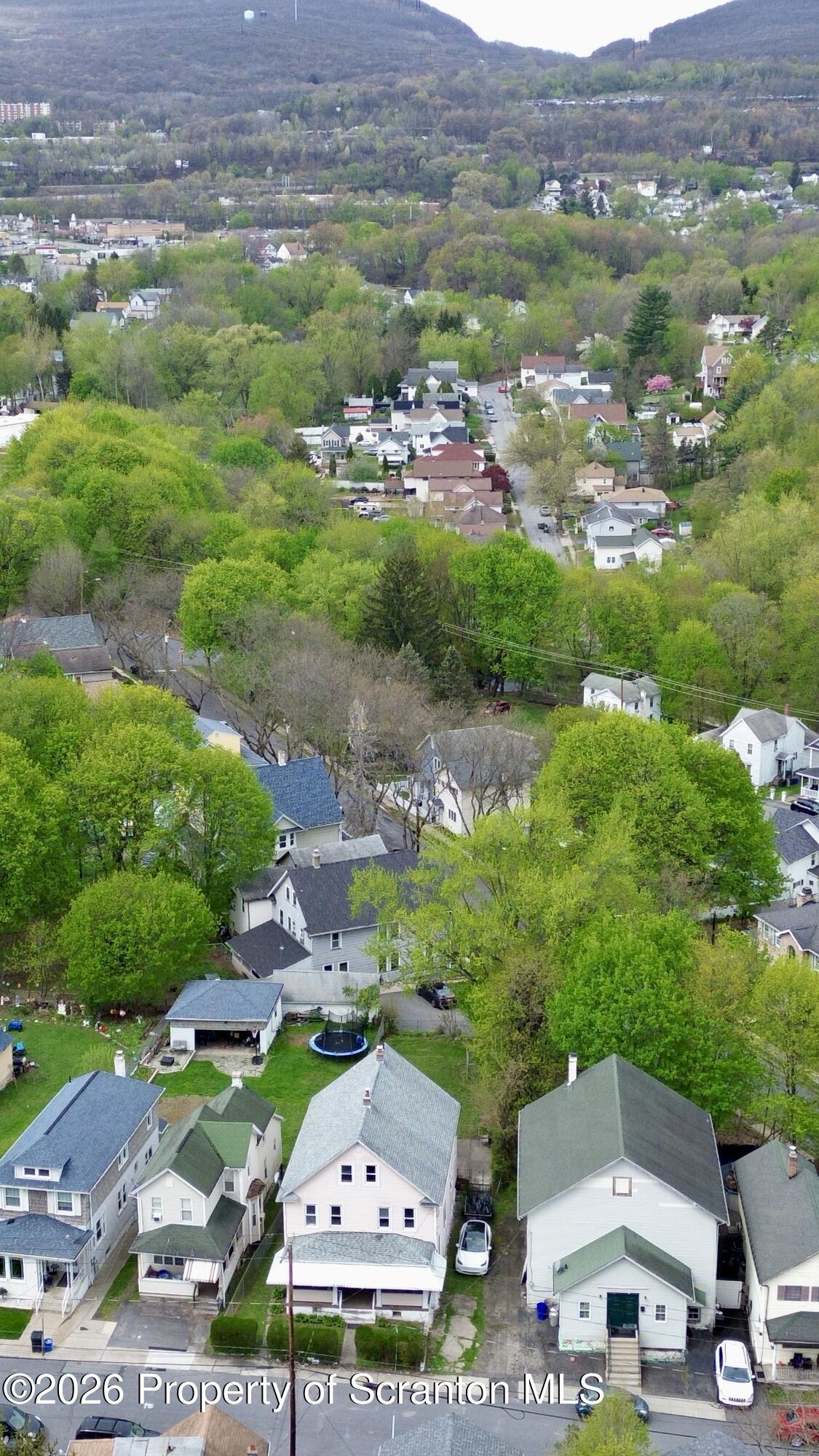 2115-2117 Wayne Avenue Scranton, PA 18508 - Photo 37 of 44 an aerial view of multiple house