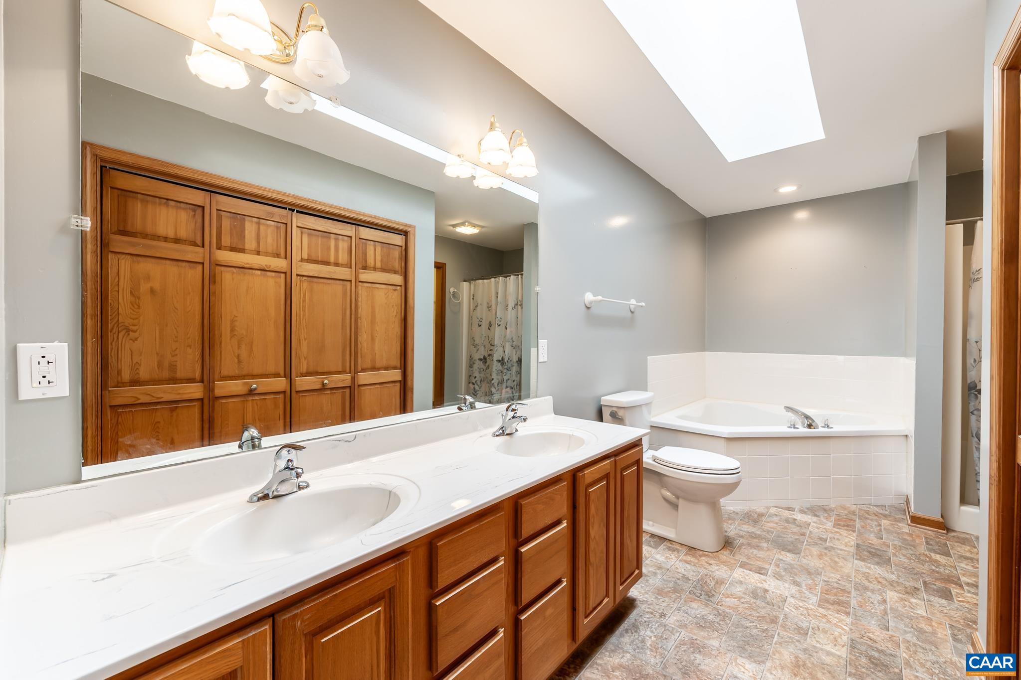7 Sassafras Road Palmyra, VA 22963 - Photo 28 of 45 Primary Bathroom