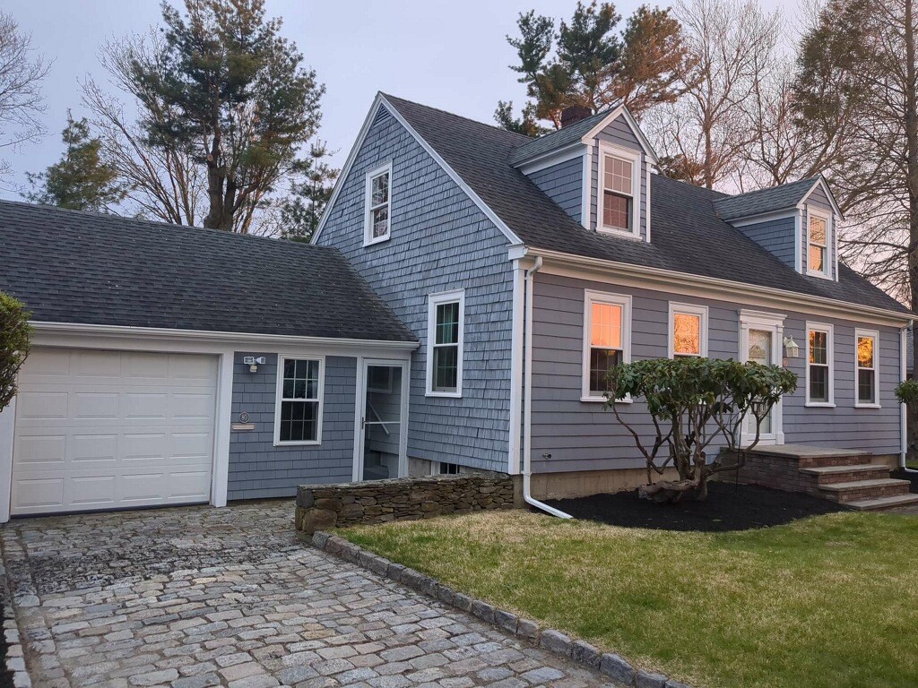 80 Kingswood Road Bristol, RI 02809 - Photo 1 of 35 Gallery Image 1