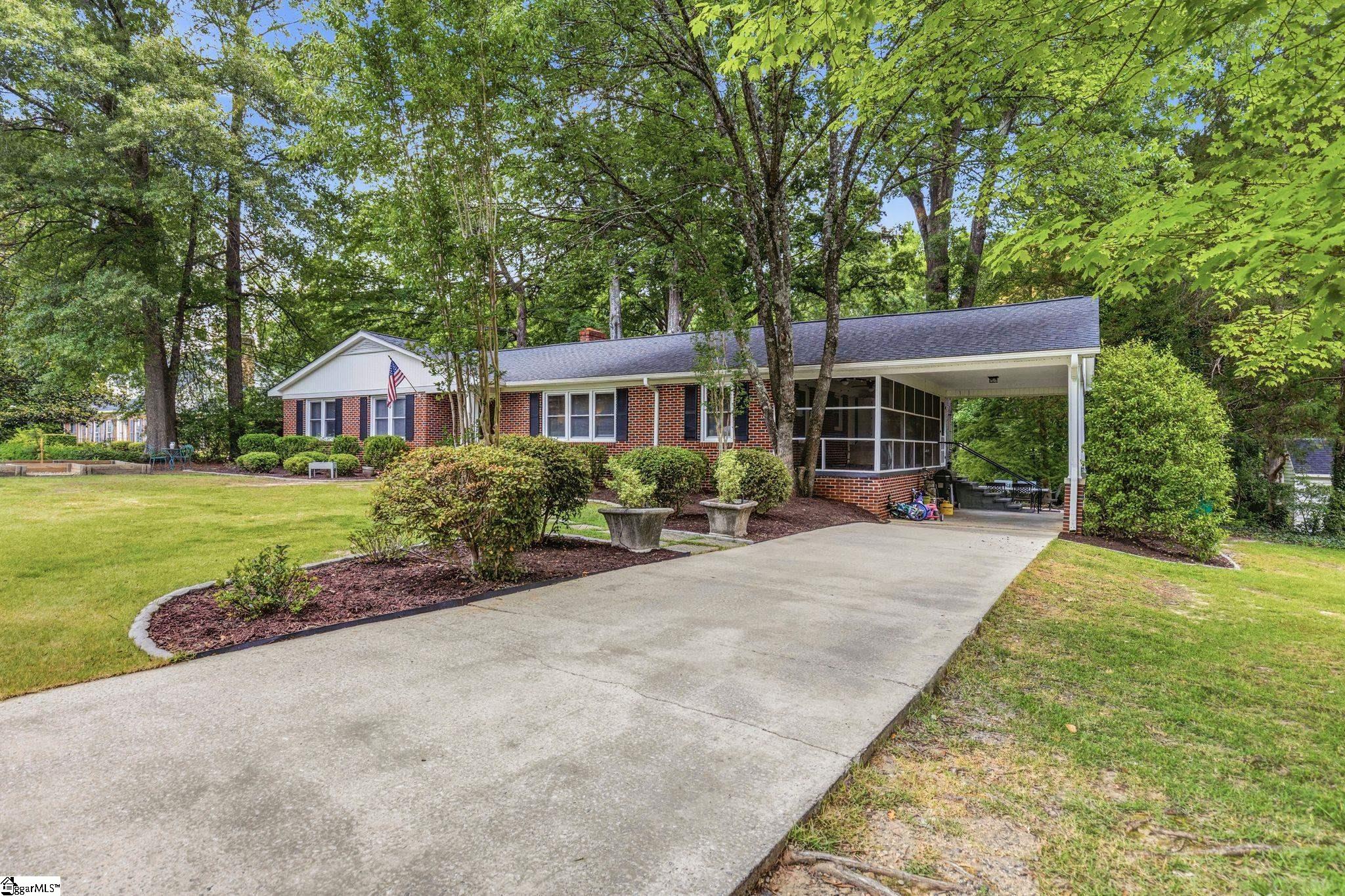 803 Calvert Avenue Clinton, SC 29325 - Photo 33 of 36