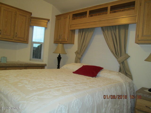 1827 Juniper Ridge Drive, Unit 288 Show Low, AZ 85901 - Photo 11 of 16
