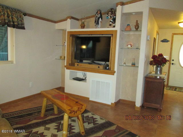 1827 Juniper Ridge Drive, Unit 288 Show Low, AZ 85901 - Photo 4 of 16