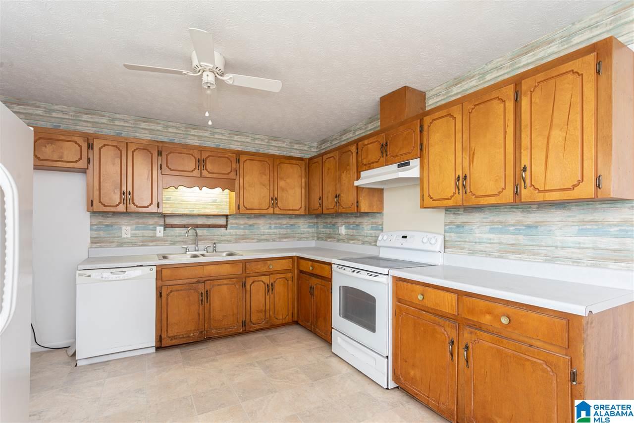 320 Shurbutt Circle Alexandria, AL 36250 - Photo 2 of 35
