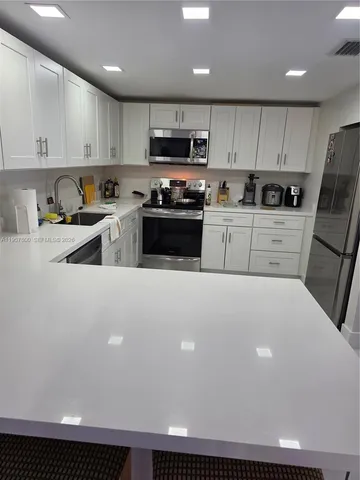 $3,400 | 6904 Southwest 114th Place, Unit C58, Miami, FL 33173