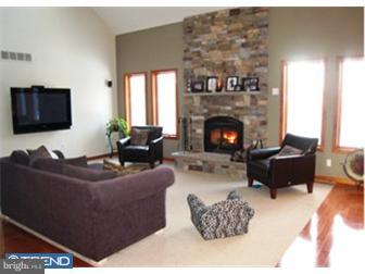3120 Long Road Green Lane, PA 18054 - Photo 3 of 12 Great Room
