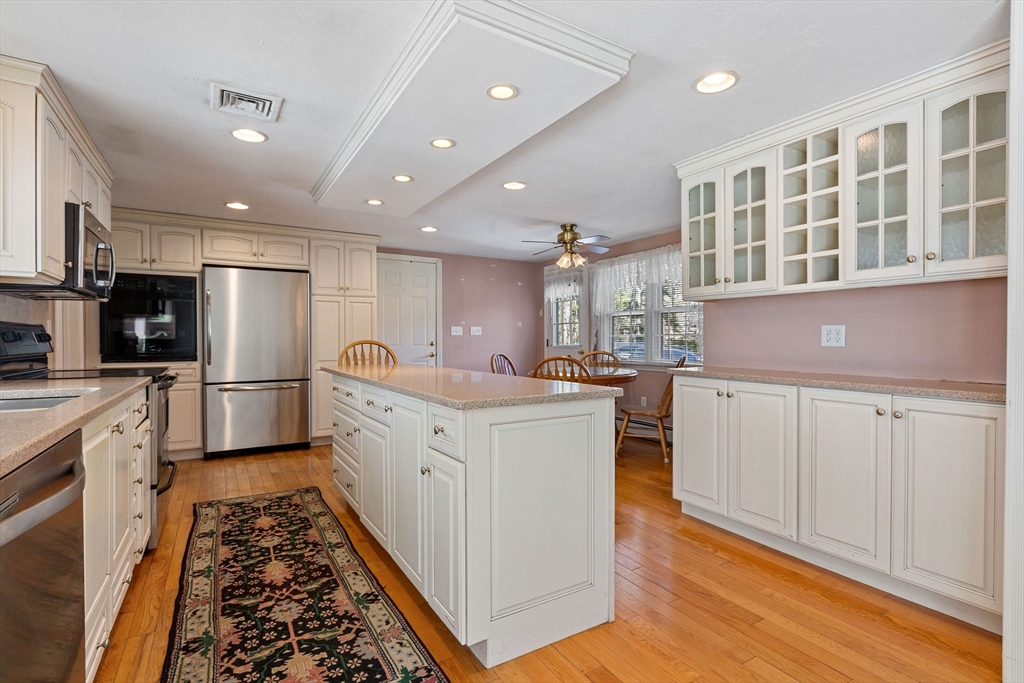 15 Greenwood Road Dennis, MA 02660 - Photo 5 of 27