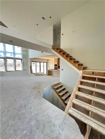 $1,102,550 | 11803 West 181st Terrace, Overland Park, KS 66013
