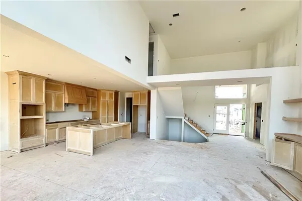 $1,102,550 | 11803 West 181st Terrace, Overland Park, KS 66013