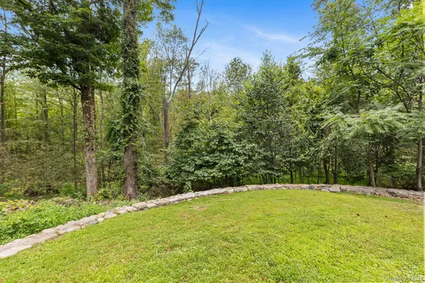 a view of a house garage