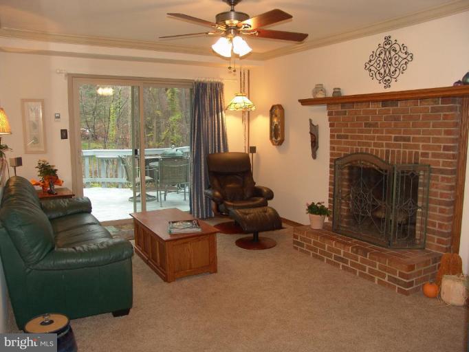 9836 Natick Road Burke, VA 22015 - Photo 11 of 30 Family Room