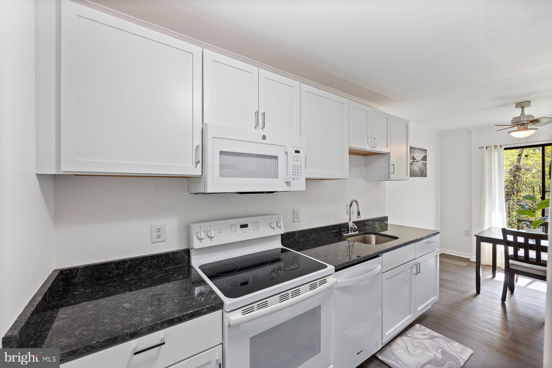 15714 Dorset Road, Unit 303 Laurel, MD 20707 - Photo 14 of 27 Kitchen