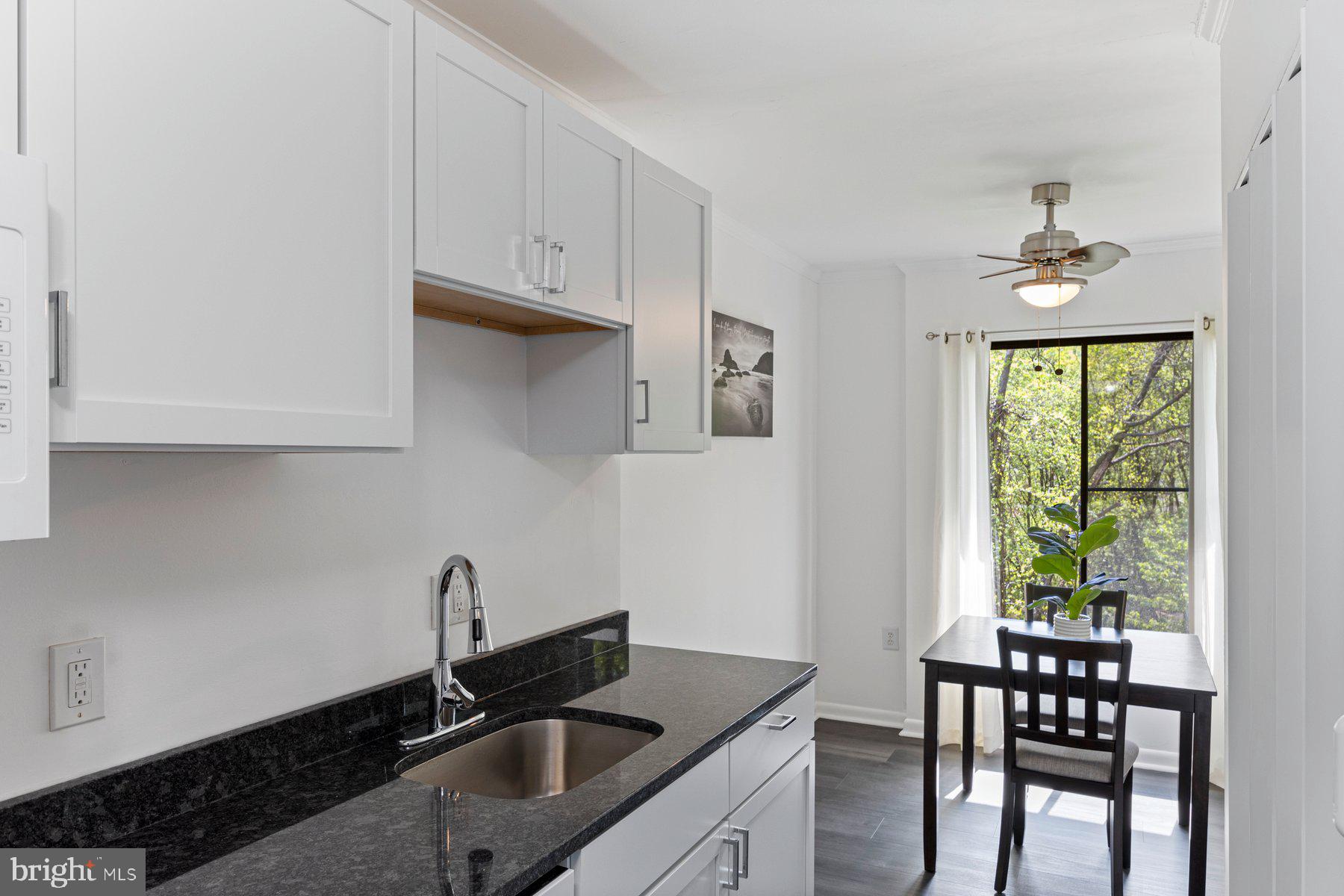 15714 Dorset Road, Unit 303 Laurel, MD 20707 - Photo 15 of 27 Kitchen