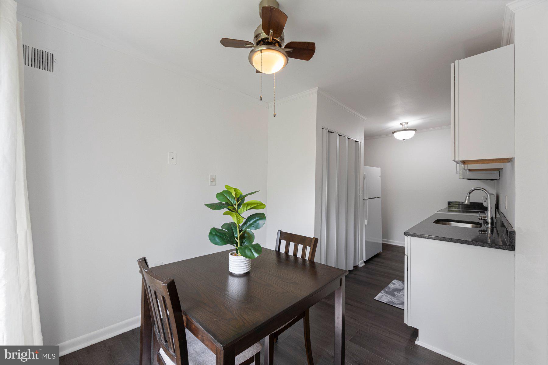 15714 Dorset Road, Unit 303 Laurel, MD 20707 - Photo 17 of 27 Kit/Breakfast Area