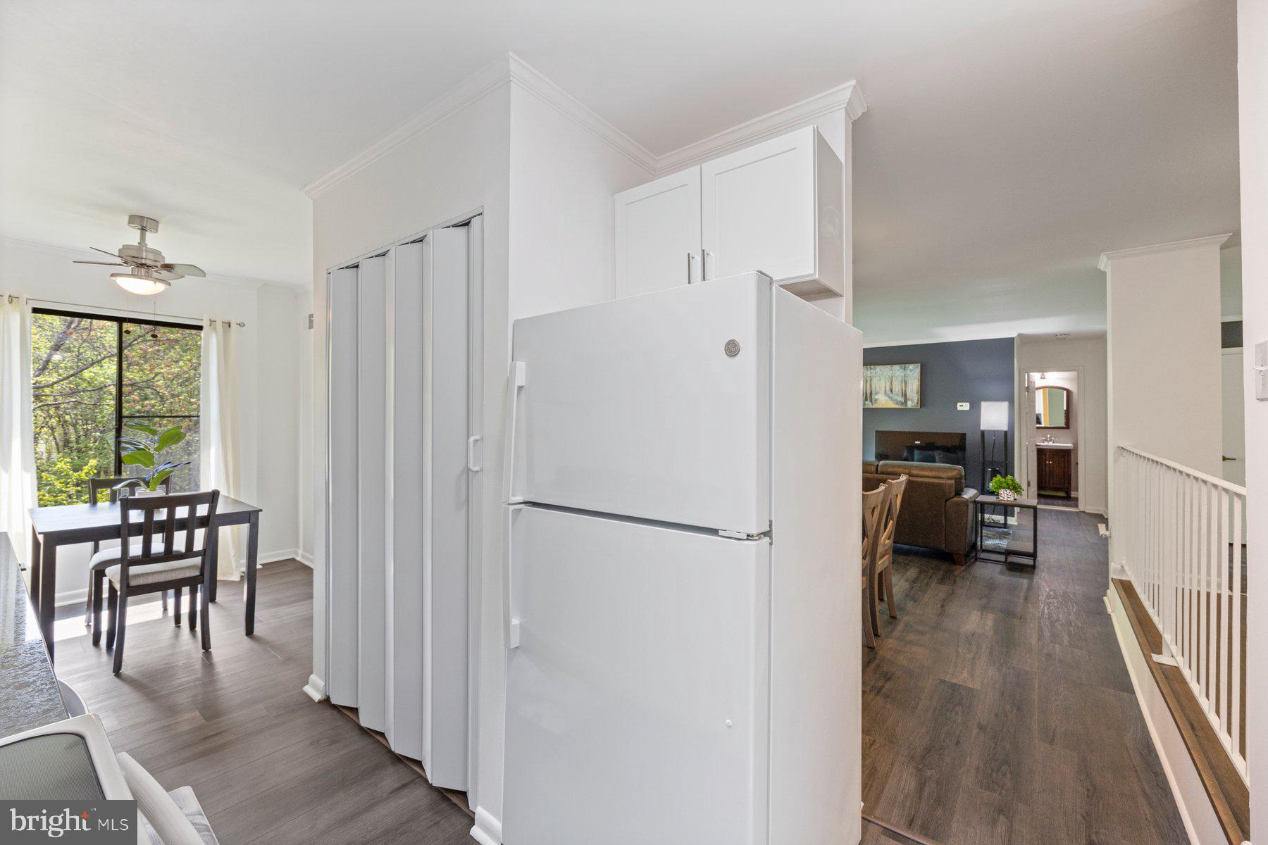 15714 Dorset Road, Unit 303 Laurel, MD 20707 - Photo 18 of 27 Kitchen