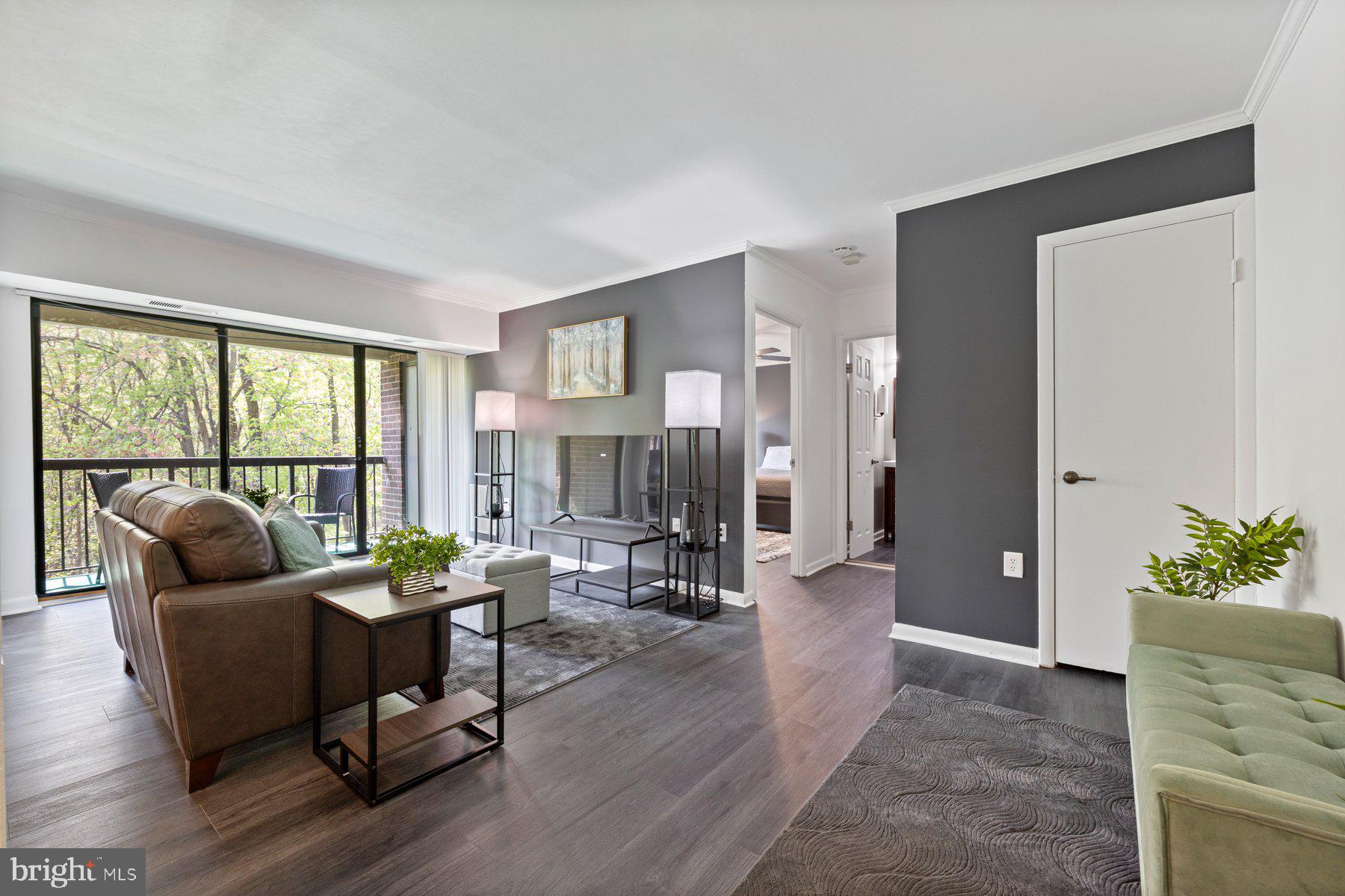 15714 Dorset Road, Unit 303 Laurel, MD 20707 - Photo 4 of 27 Living