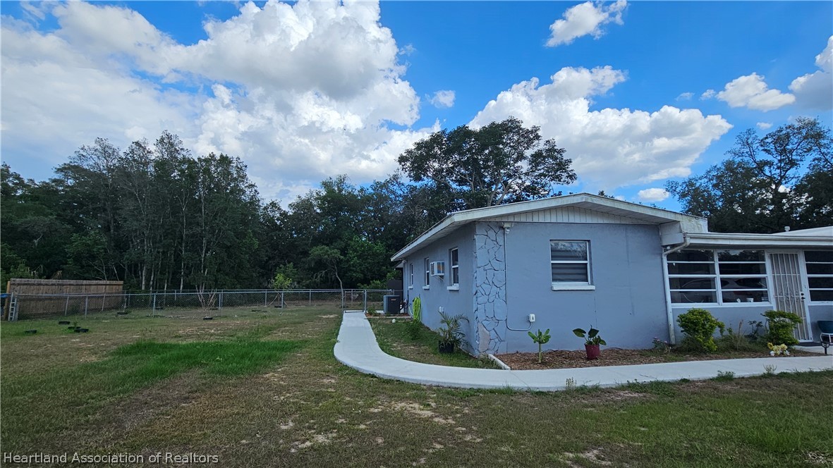 1970 North Zenith Road Avon Park, FL 33825 - Photo 9 of 11