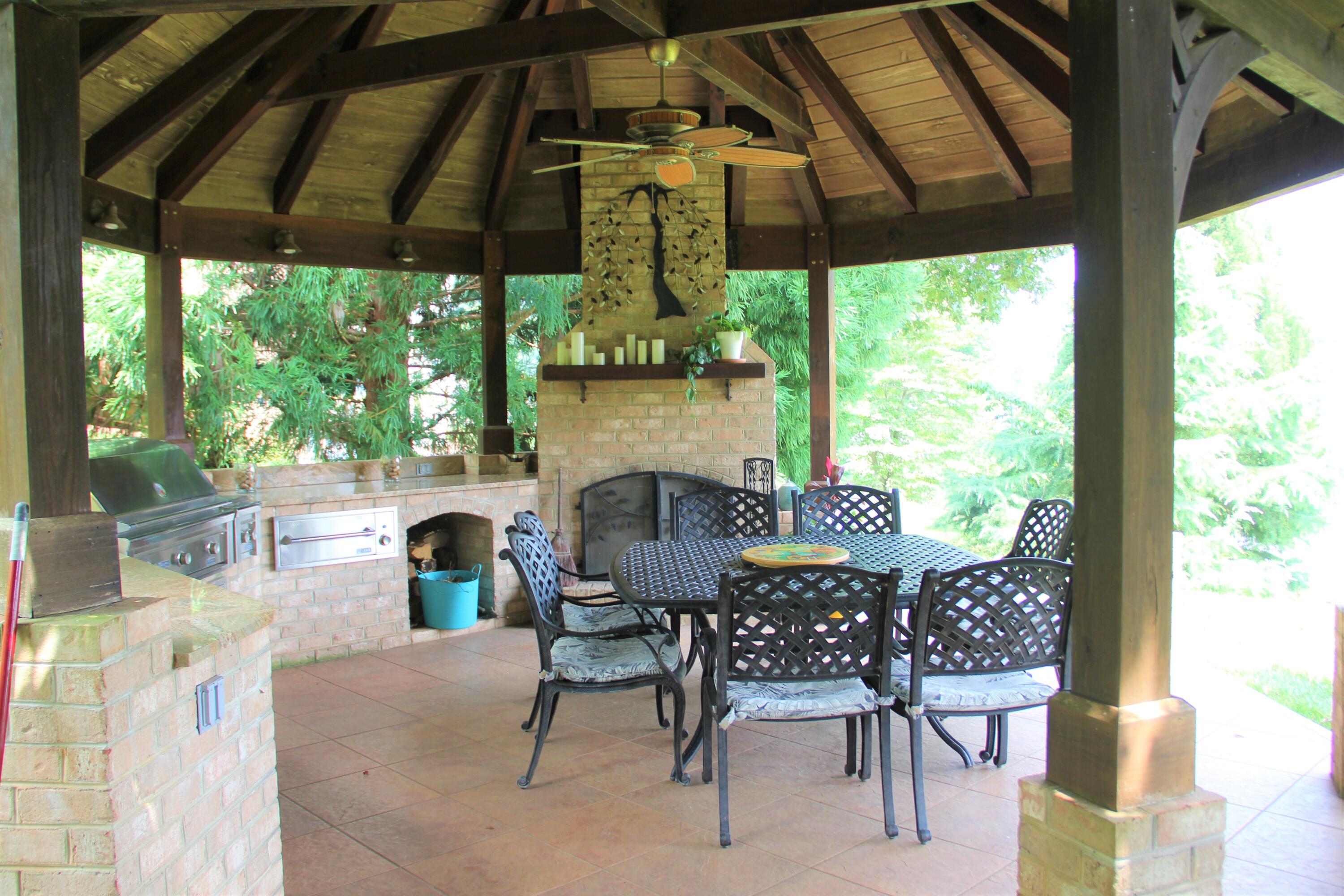 470 Calypso Road Moneta, VA 24121 - Photo 107 of 111 Outdoor Kitchen