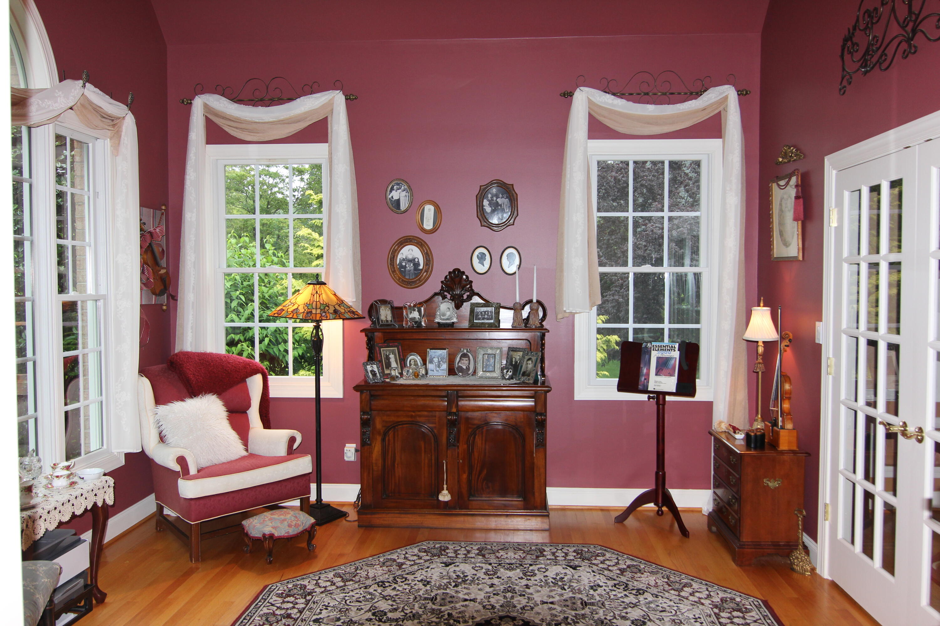 470 Calypso Road Moneta, VA 24121 - Photo 11 of 111 Parlor