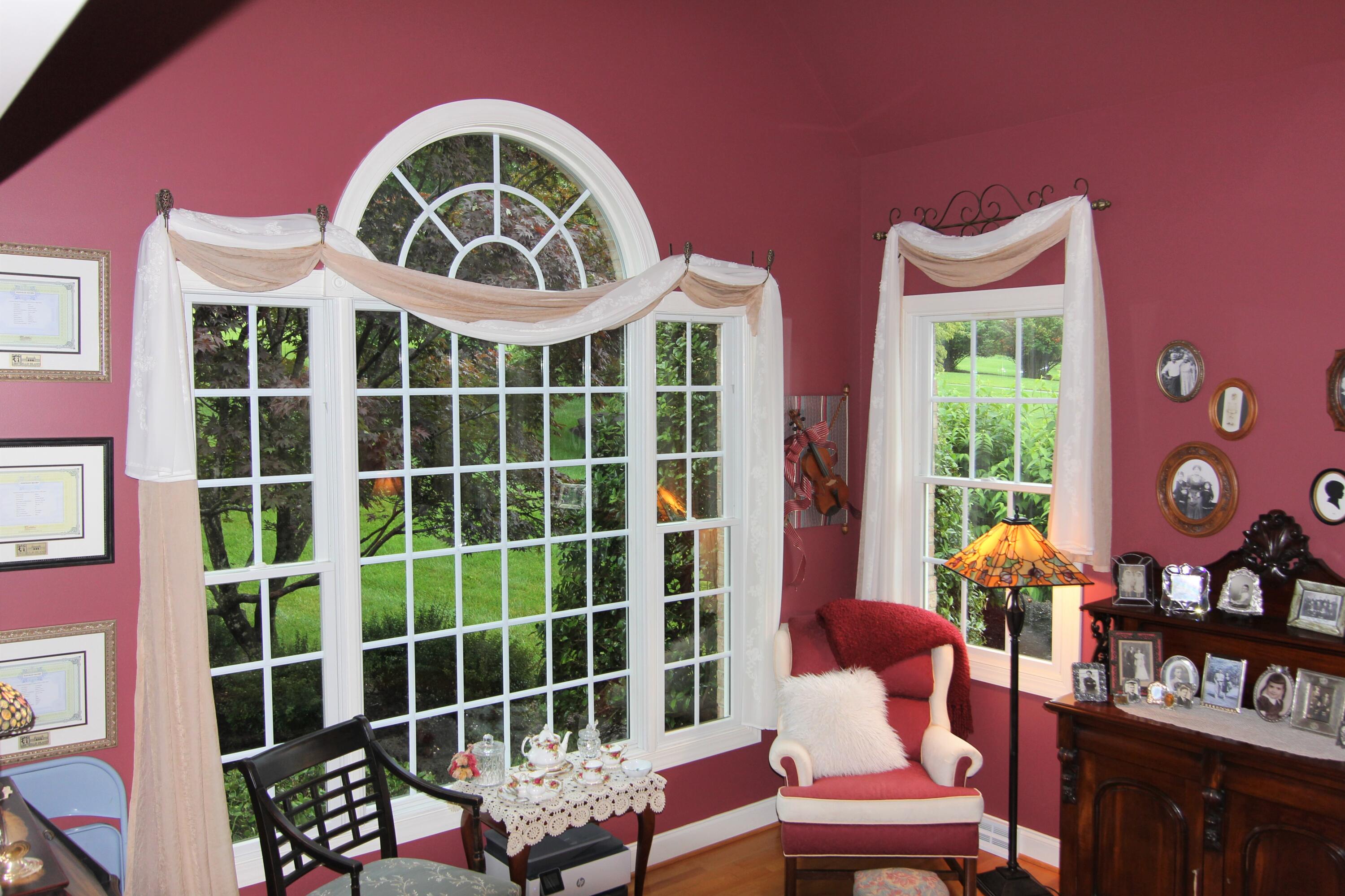 470 Calypso Road Moneta, VA 24121 - Photo 12 of 111 Parlor