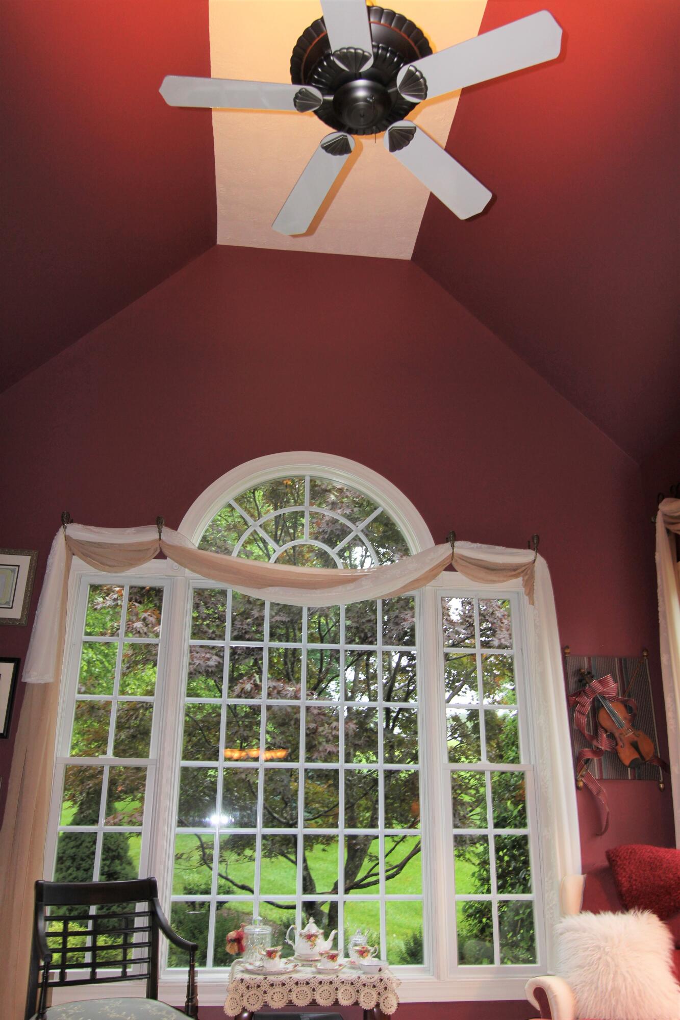 470 Calypso Road Moneta, VA 24121 - Photo 13 of 111 Parlor