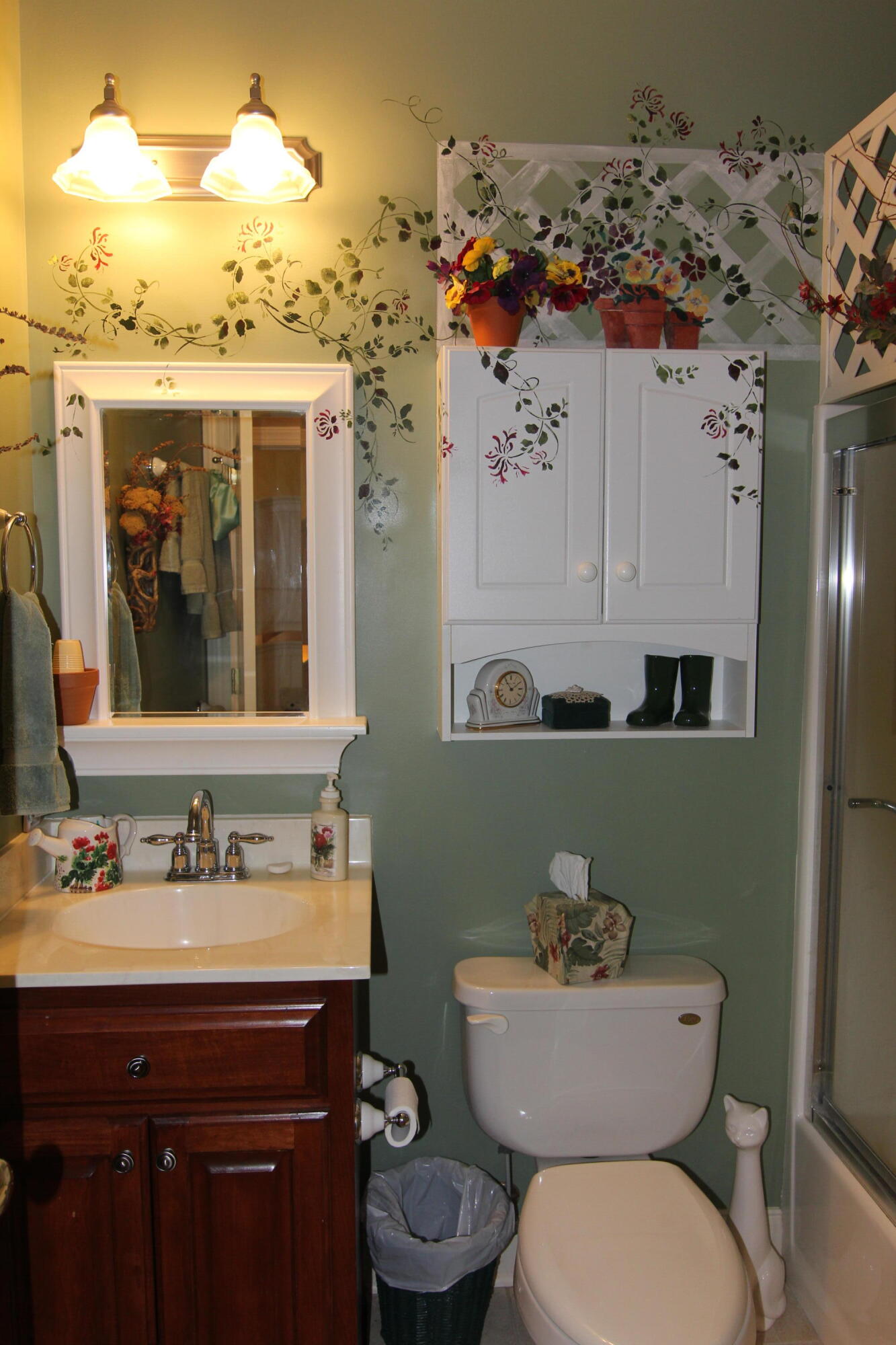 470 Calypso Road Moneta, VA 24121 - Photo 46 of 111 Upstairs Bathroom 2