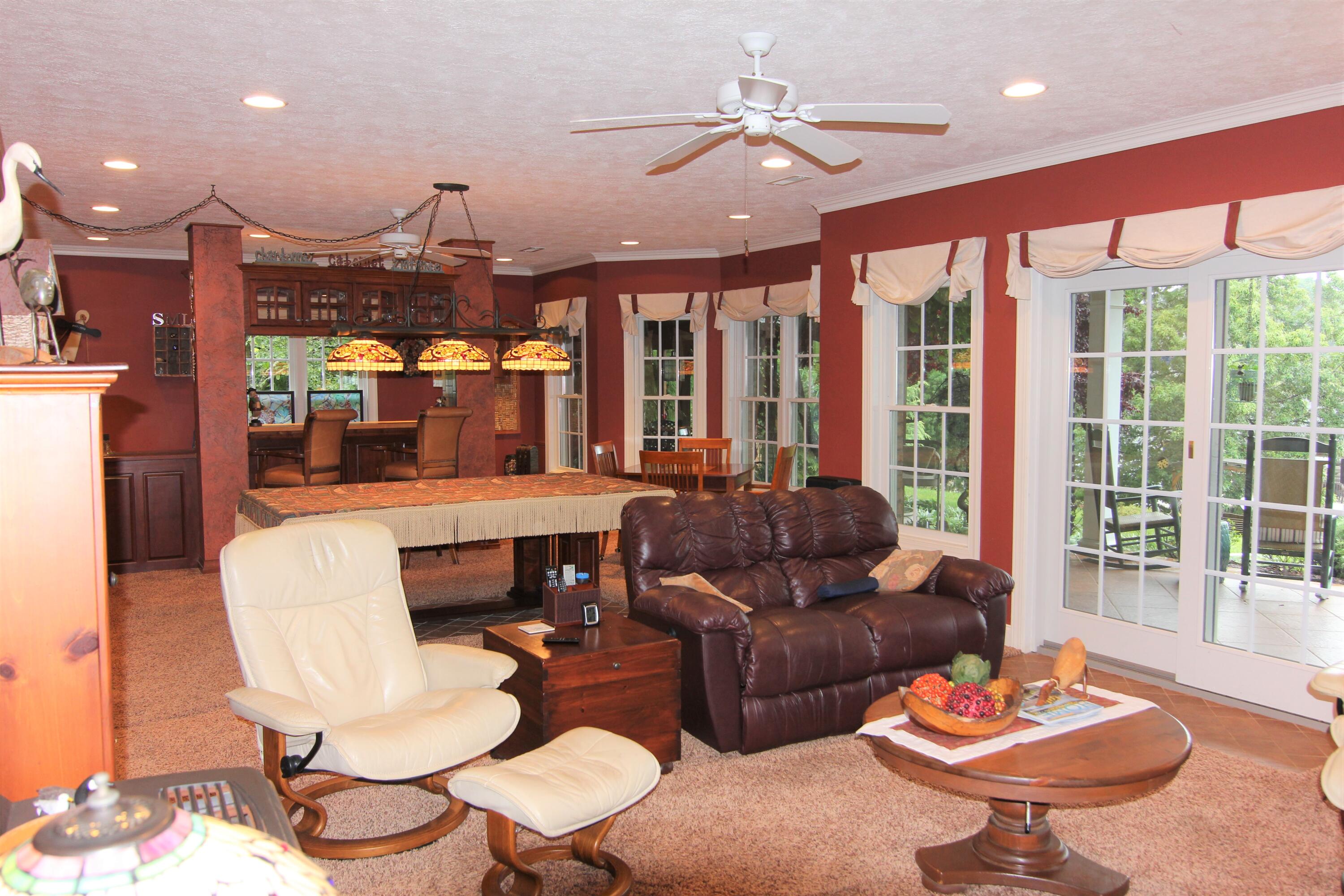470 Calypso Road Moneta, VA 24121 - Photo 62 of 111 Family Room