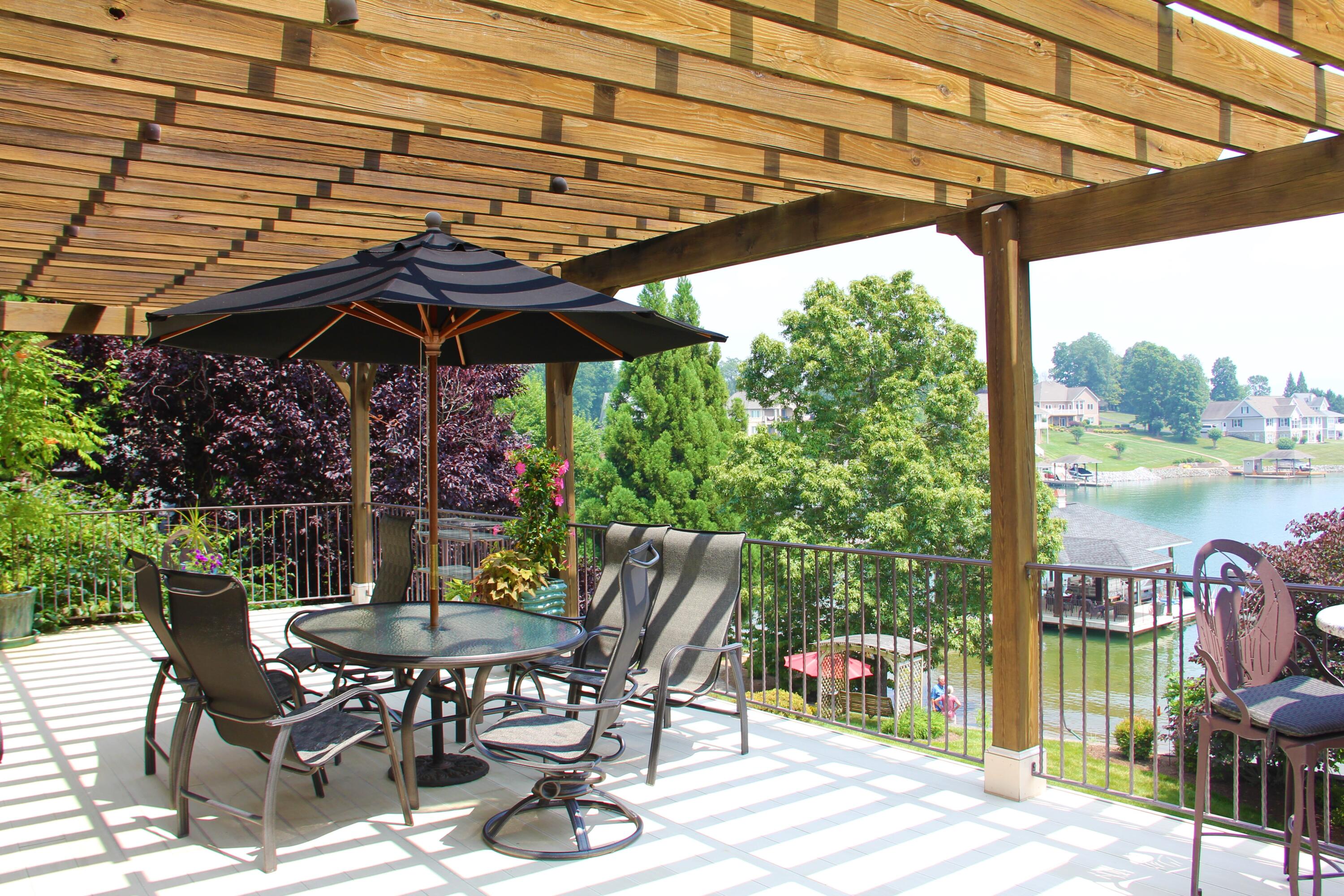 470 Calypso Road Moneta, VA 24121 - Photo 78 of 111 Back Deck