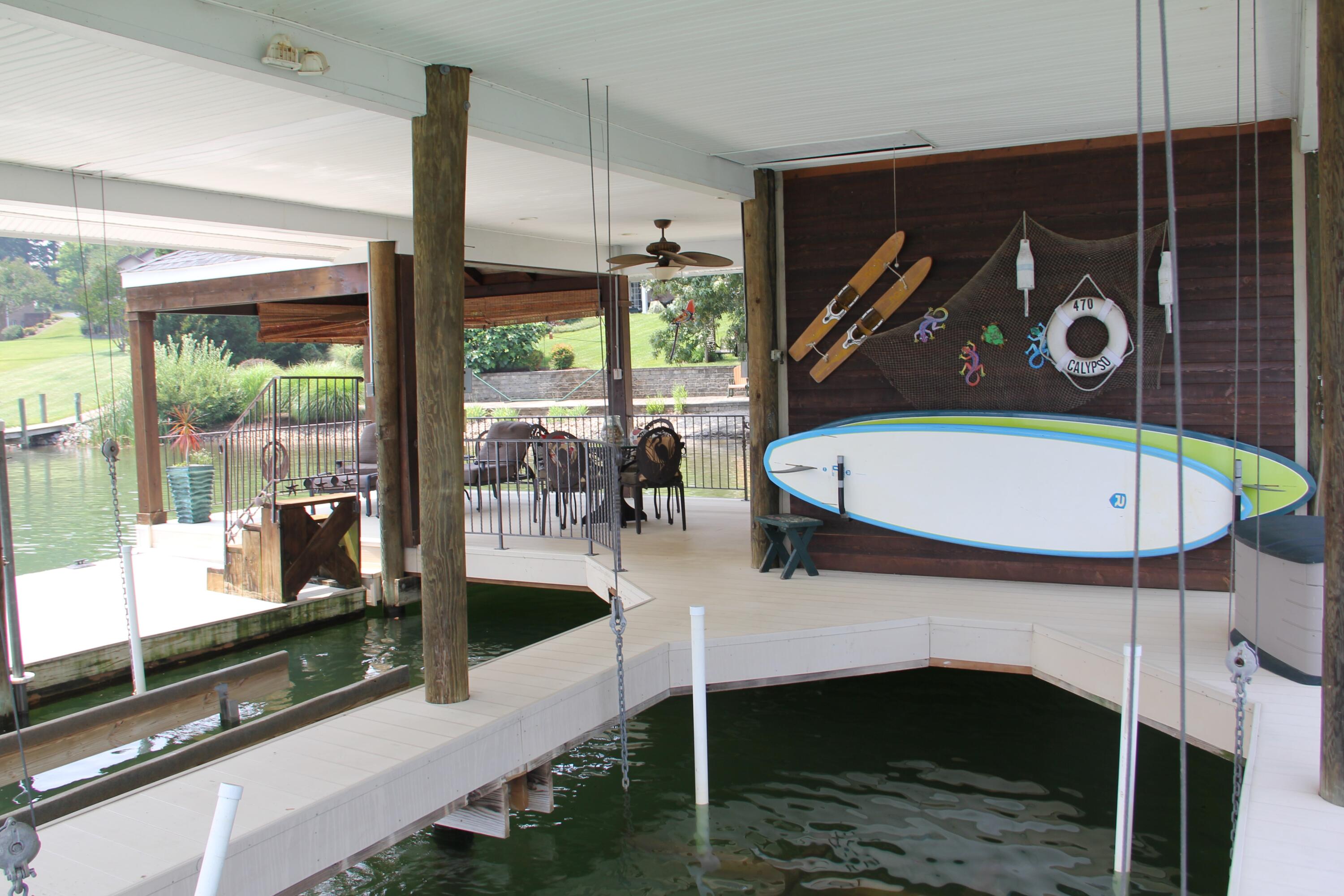 470 Calypso Road Moneta, VA 24121 - Photo 97 of 111 Double Boat Slips