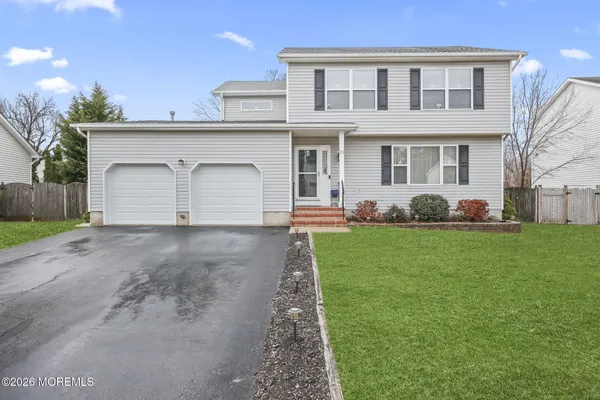 $709,000 | 51 Deborah Lane, Howell, NJ 07731