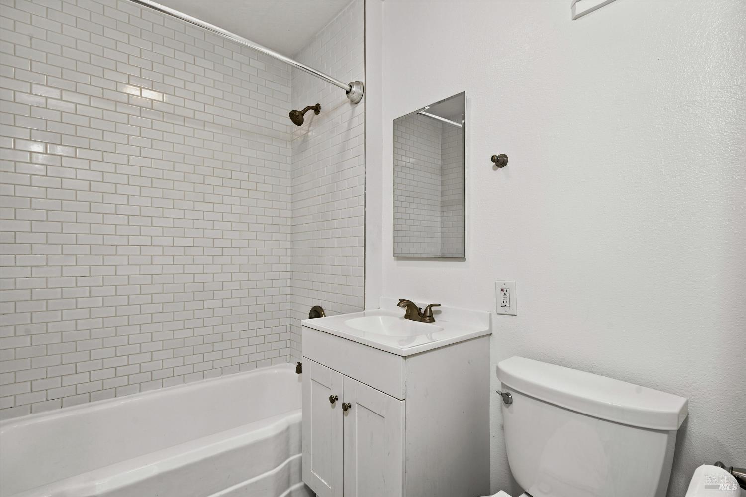 1460 North Street Santa Rosa, CA 95404 - Photo 16 of 27
