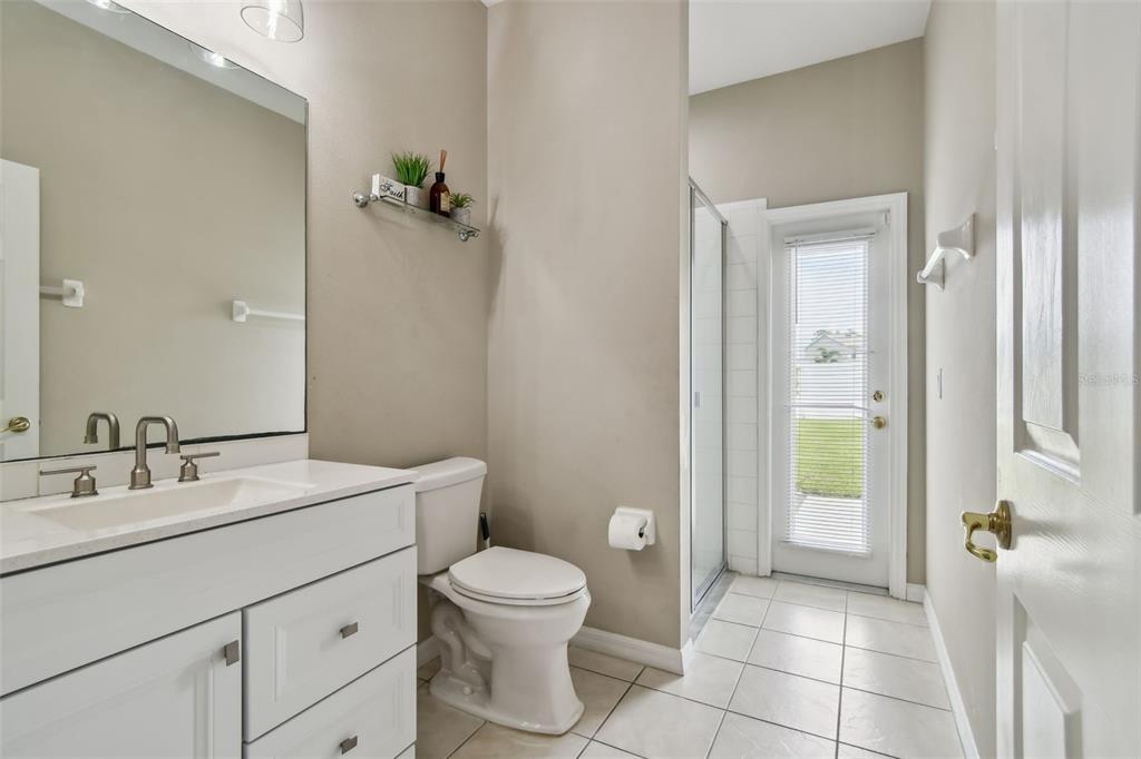 8821 North River Road Tampa, FL 33635 - Photo 11 of 61