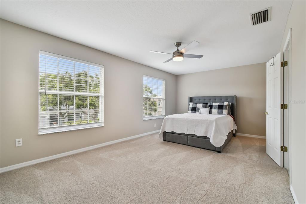 8821 North River Road Tampa, FL 33635 - Photo 31 of 63