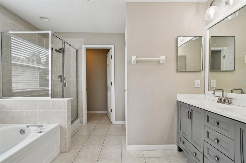 8821 North River Road Tampa, FL 33635 - Photo 42 of 61