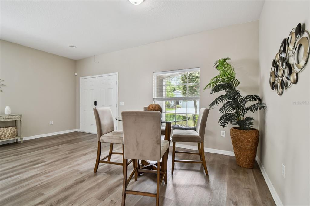 8821 North River Road Tampa, FL 33635 - Photo 10 of 63