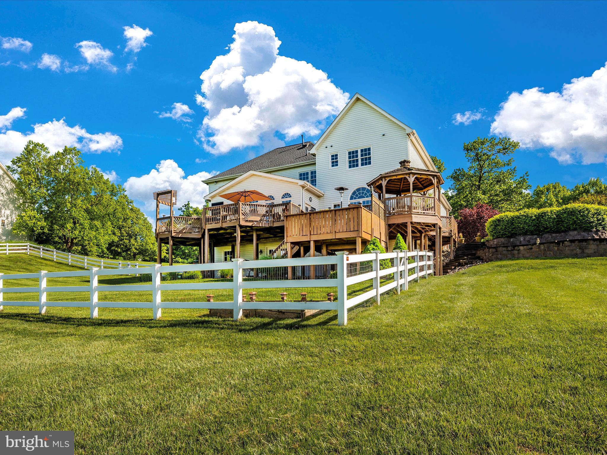 25120 Vista Ridge Road Laytonsville, MD 20882 - Photo 54 of 56 Exterior Back
