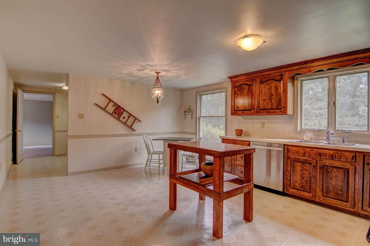 855 Lombard Road Red Lion, PA 17356 - Photo 12 of 32 Gallery Image 12